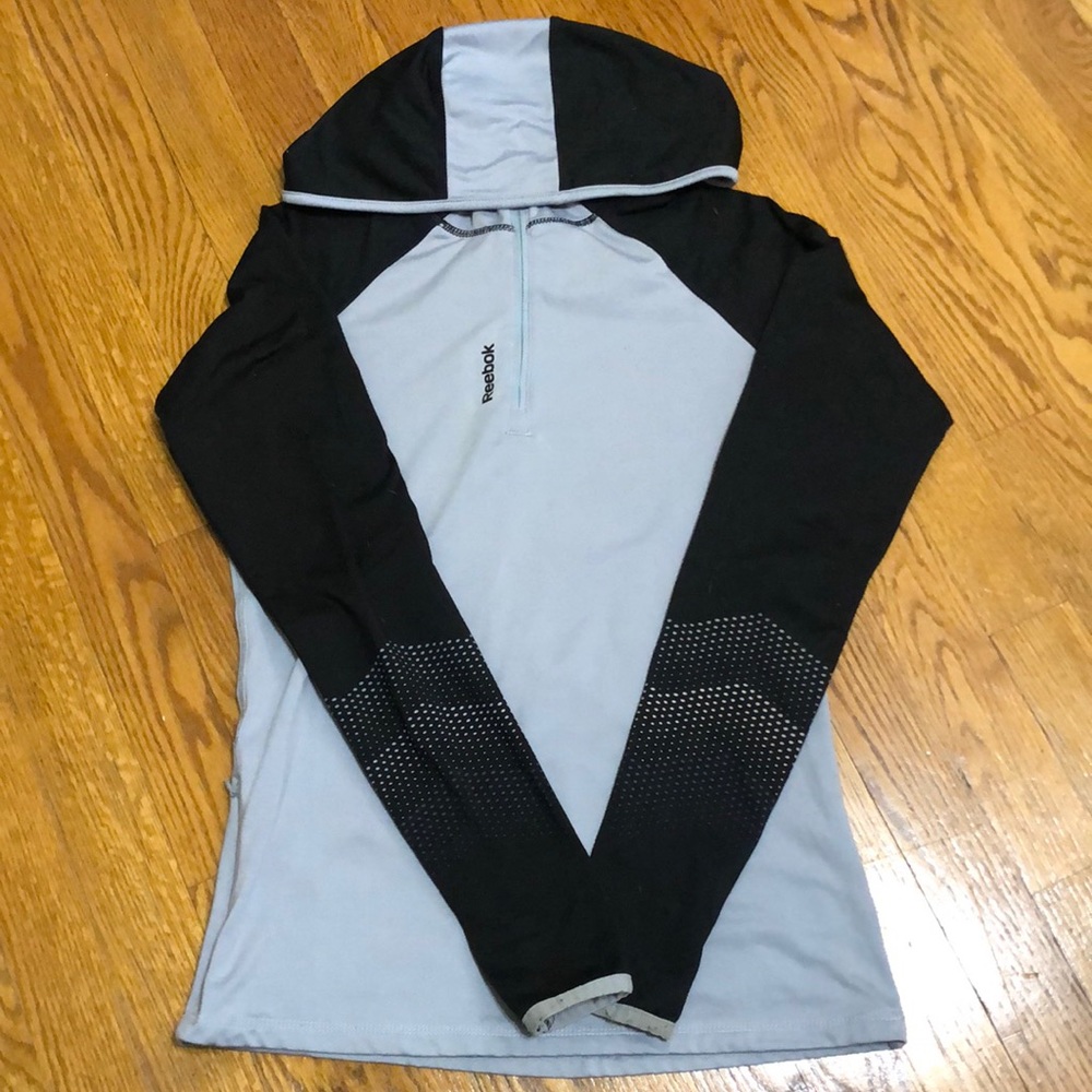 Thick and warm Reebok quarter-zip with hood